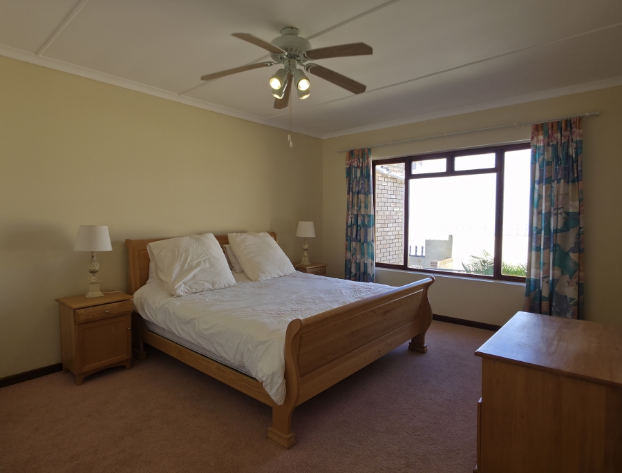 9 Bedroom Property for Sale in Noorsekloof Eastern Cape